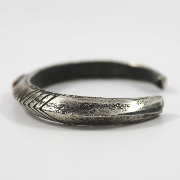 Spiny Oyster Shell Cuff by Jock Favour - Garland's