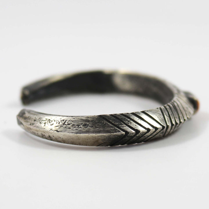 Spiny Oyster Shell Cuff by Jock Favour - Garland's