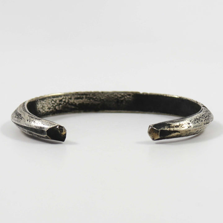 Spiny Oyster Shell Cuff by Jock Favour - Garland's