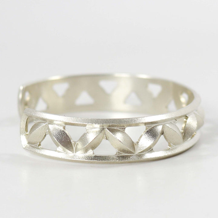 Sweet Pea Cuff