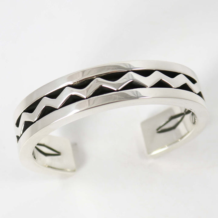 Arrow Cuff