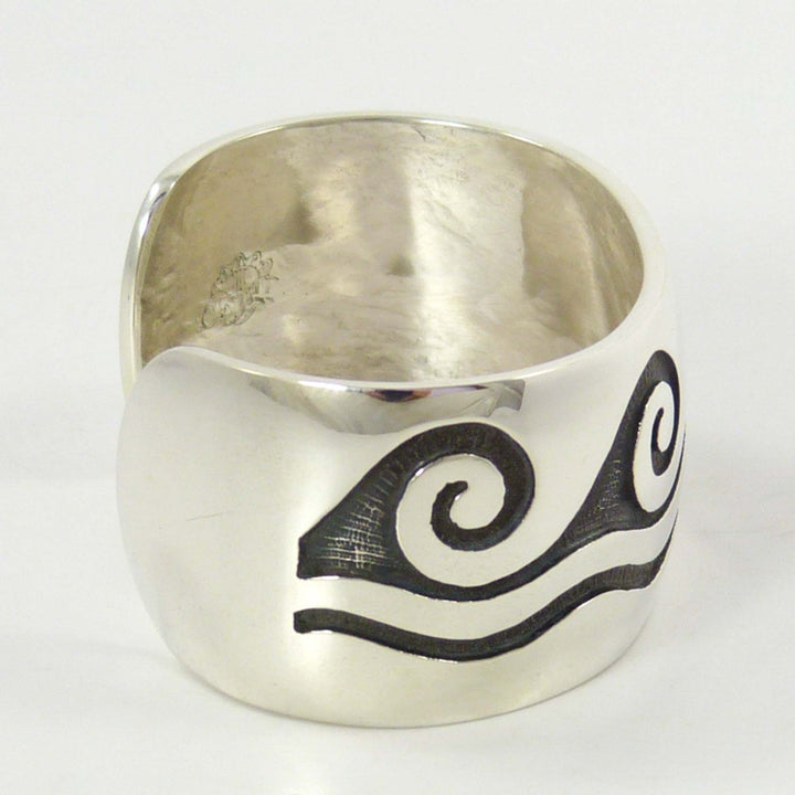 Water Wave Cuff
