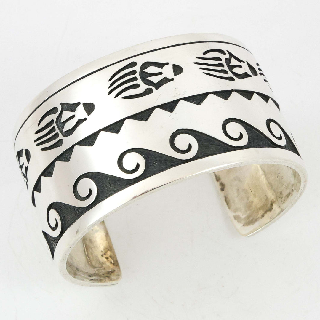 Hopy Overlay Cuff