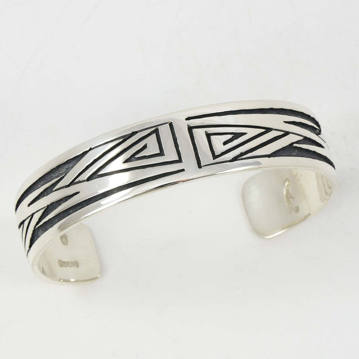 Geometric Water Cuff