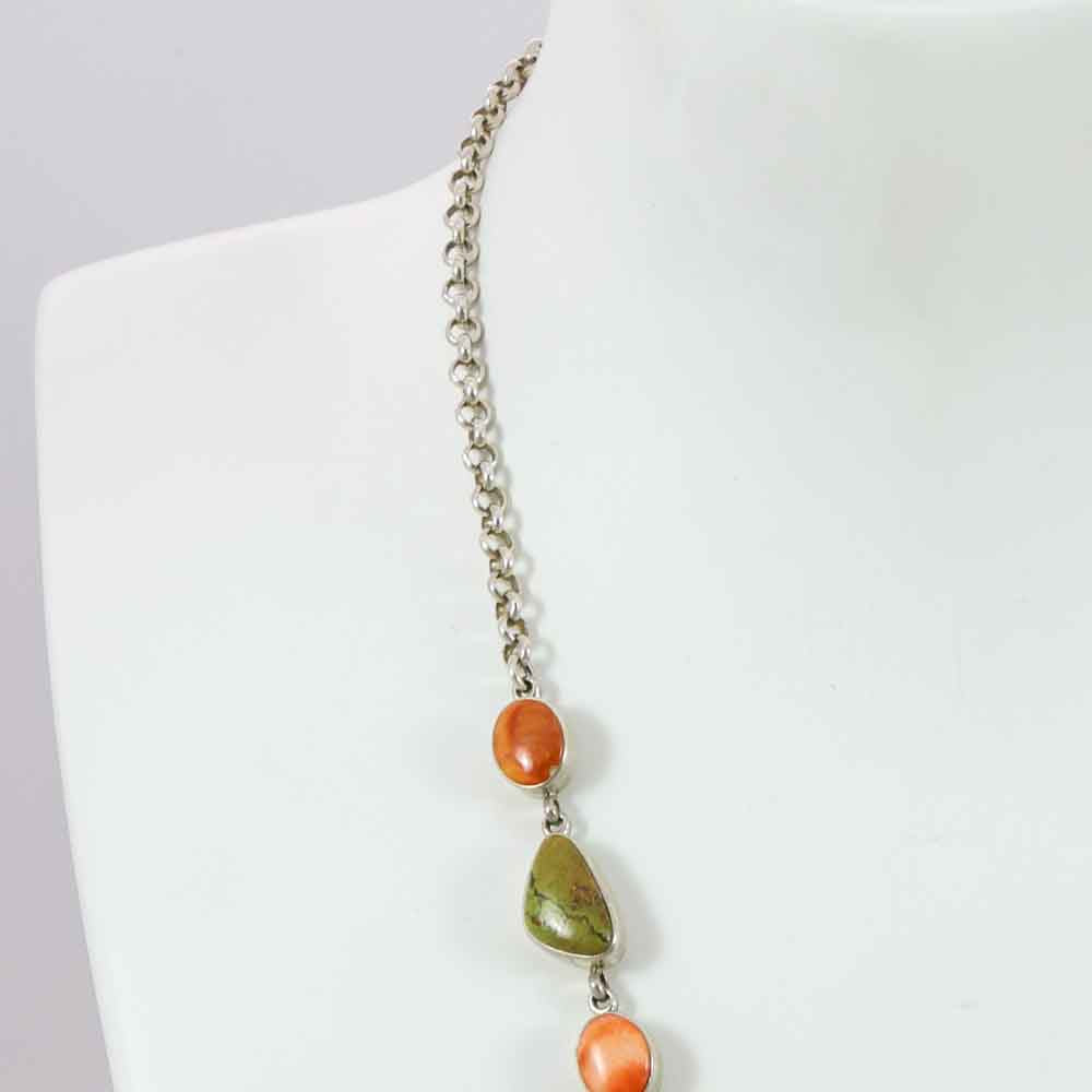 Spiny Oyster and Gaspeite Necklace
