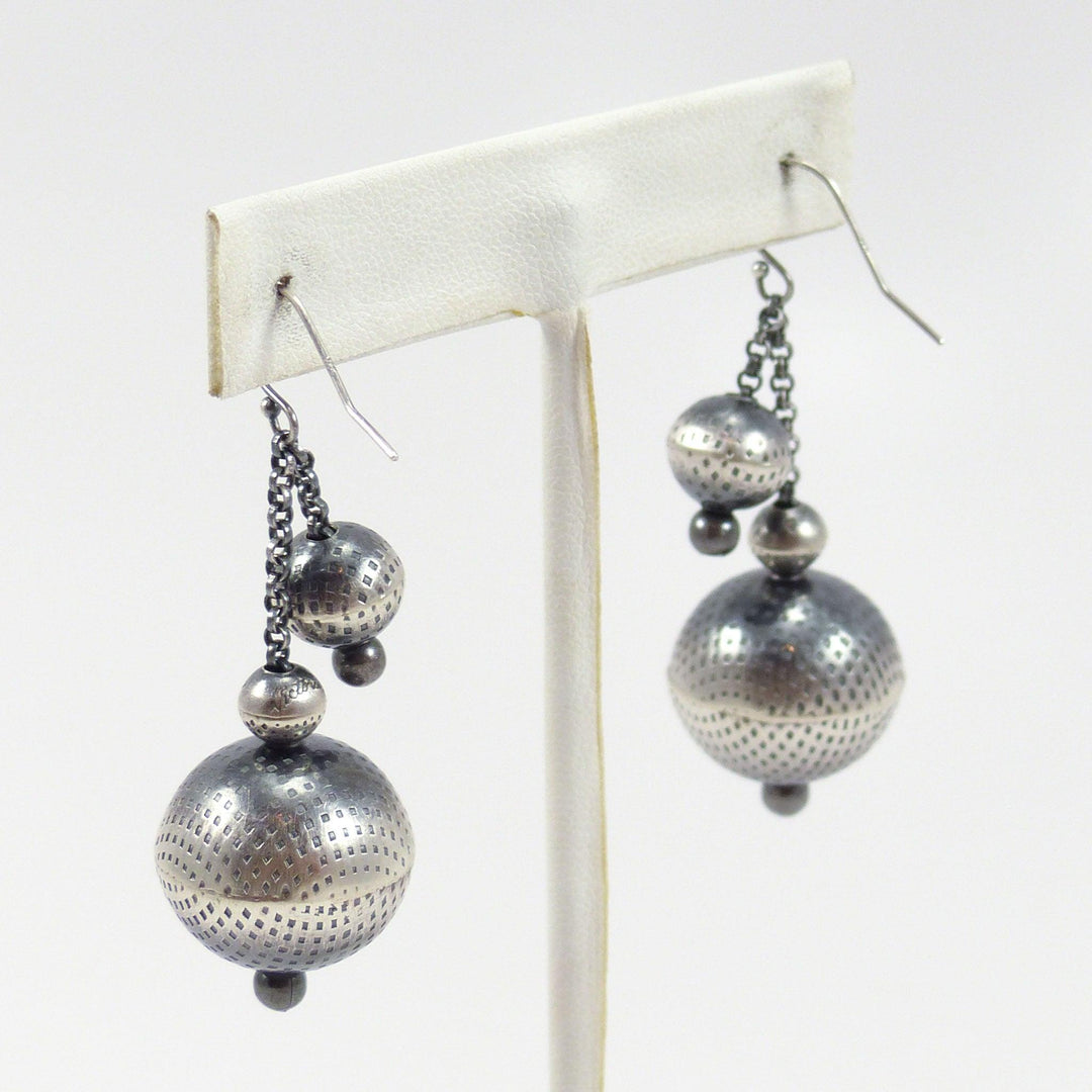 Navajo Pearl Earrings