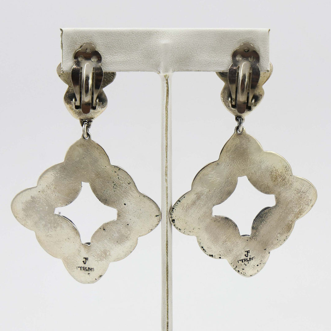Spiny Oyster Earrings