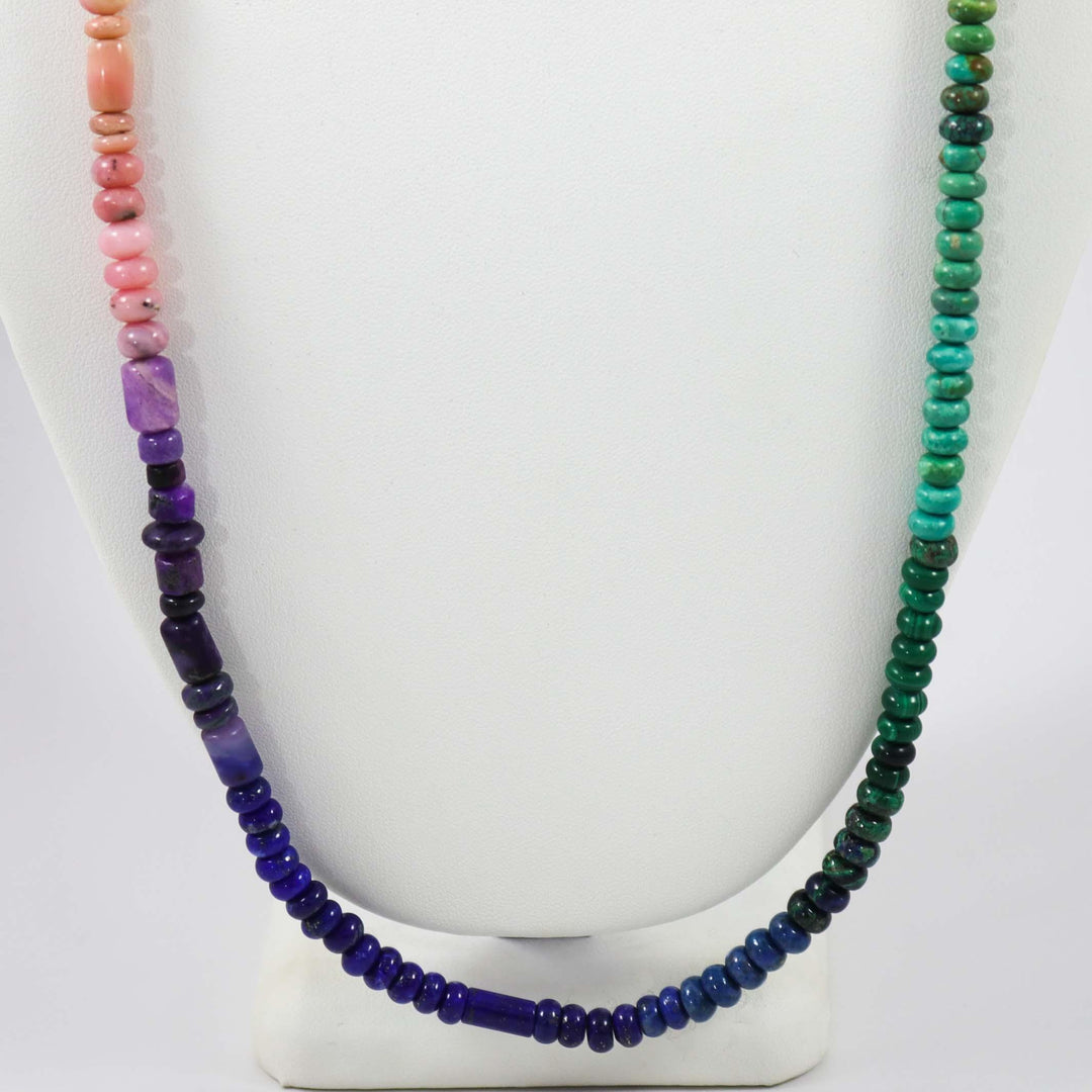 Collier de perles arc-en-ciel