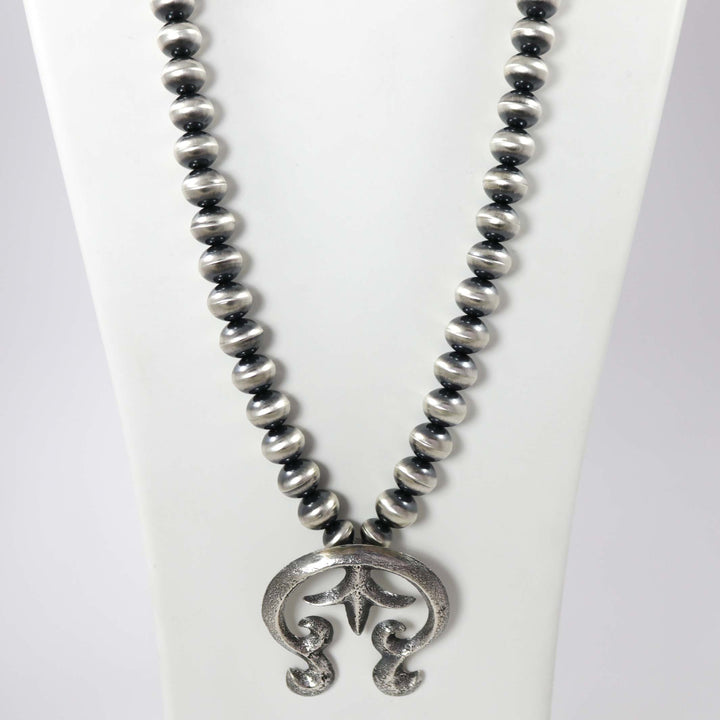 Navajo Pearl Naja Necklace