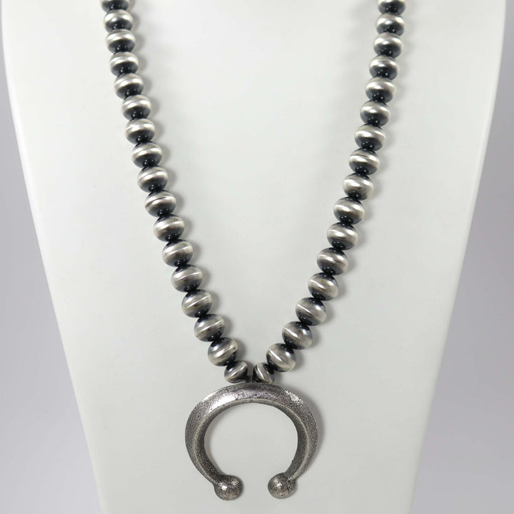 Navajo Pearl Naja Necklace