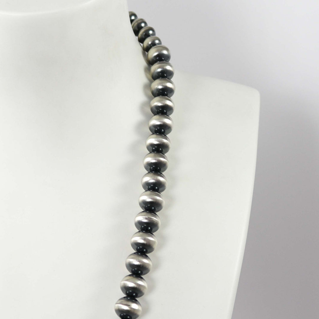 Navajo Pearl Naja Necklace