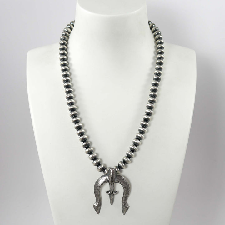 Navajo Pearl Naja Necklace