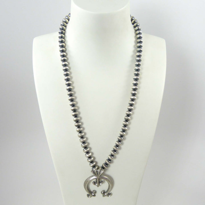 Navajo Pearl Naja Necklace