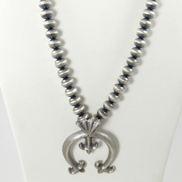 Navajo Pearl Naja Necklace