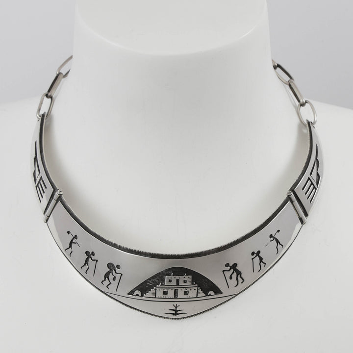 1980s Homecoming Collar
