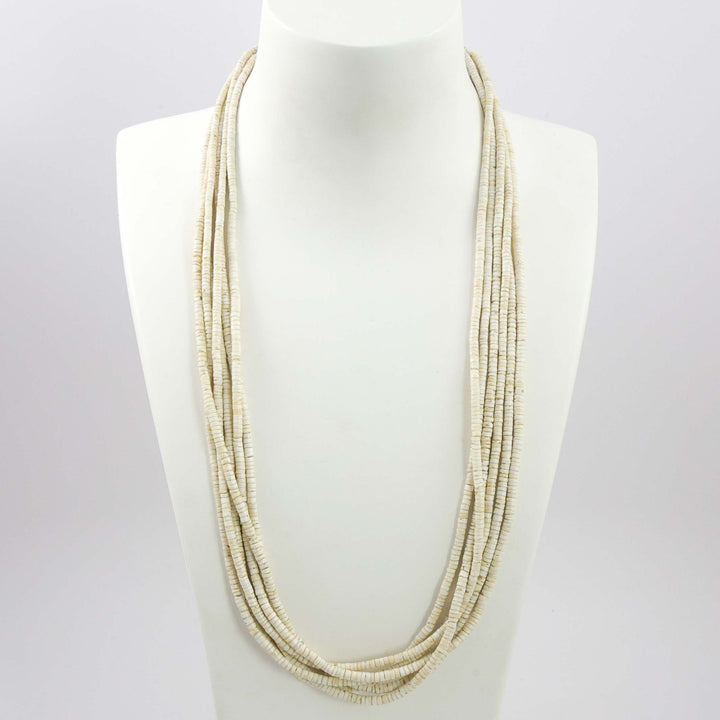 1970s Clam Shell Necklace