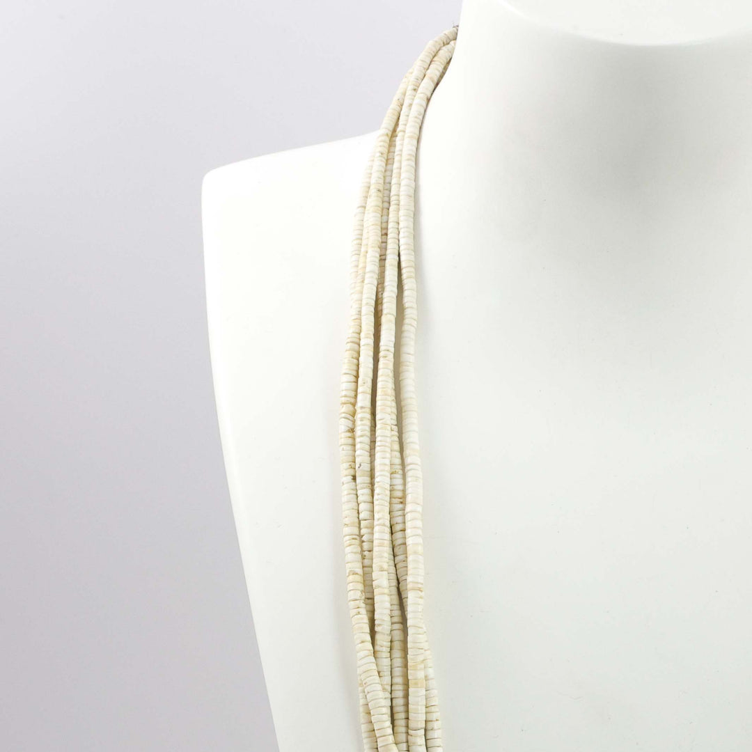 1970s Clam Shell Necklace