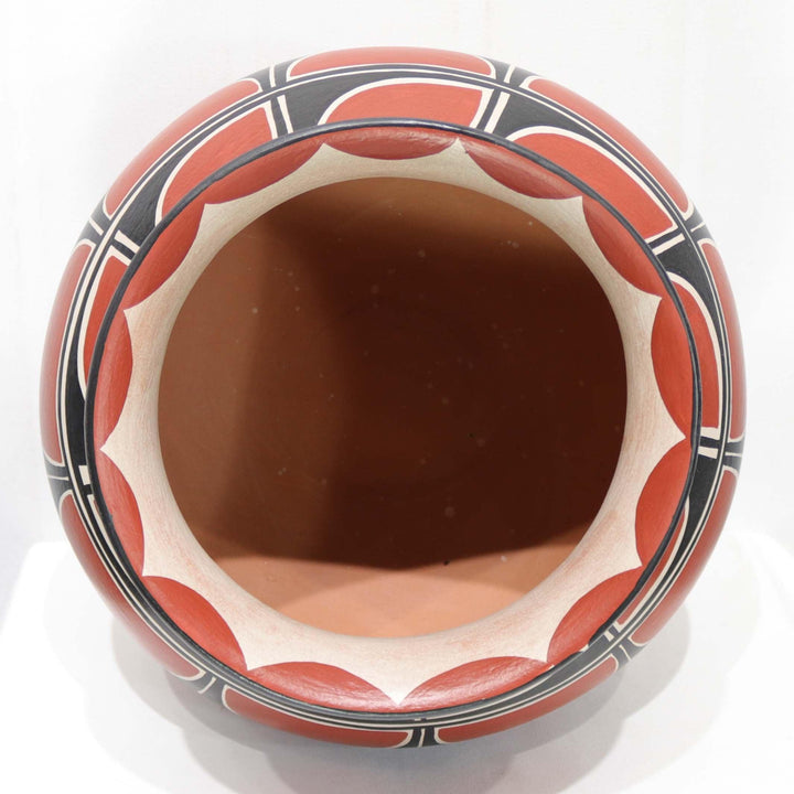 Santo Domingo Olla by Vidal Aguilar - Garland's
