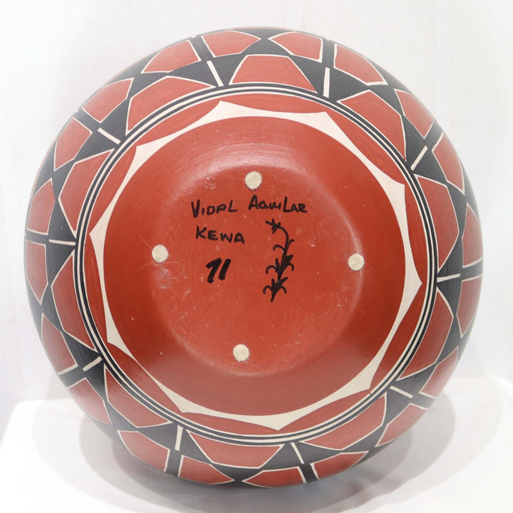 Santo Domingo Olla by Vidal Aguilar - Garland's