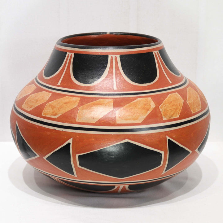 Santo Domingo Jar by Robert Tenorio - Garland's