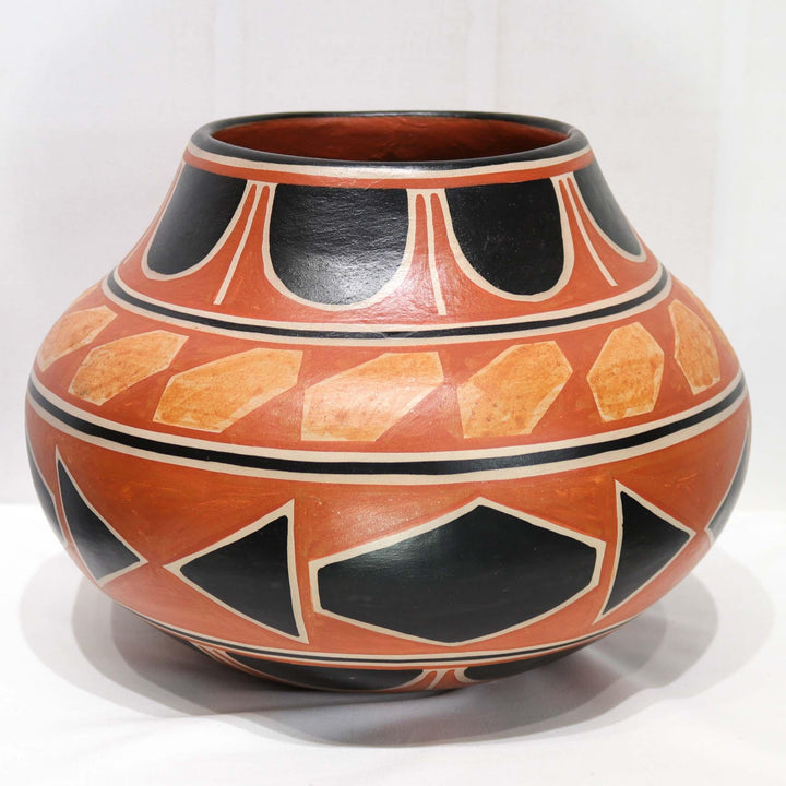 Santo Domingo Jar by Robert Tenorio - Garland's