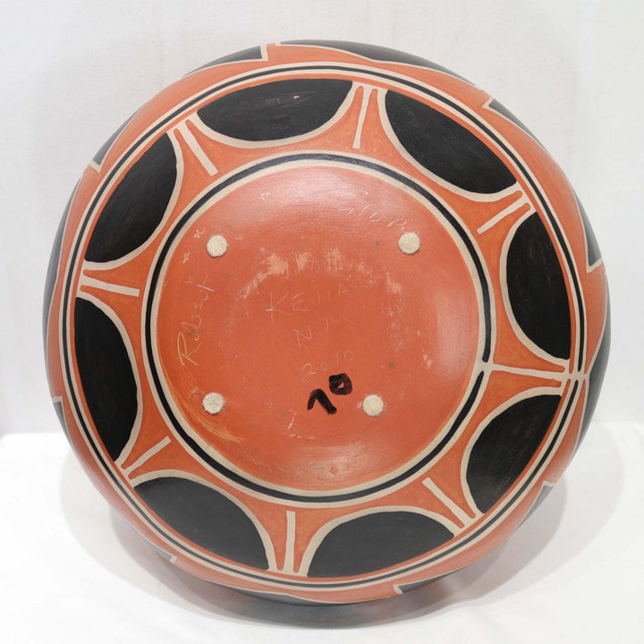 Santo Domingo Jar by Robert Tenorio - Garland's