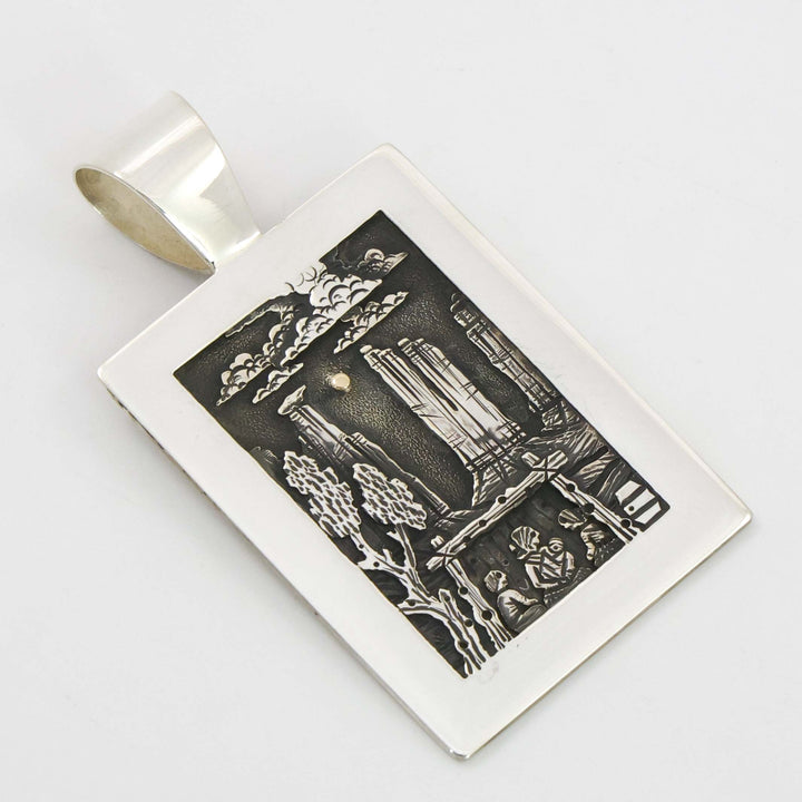 Canyon de Chelly Storyteller Pendant