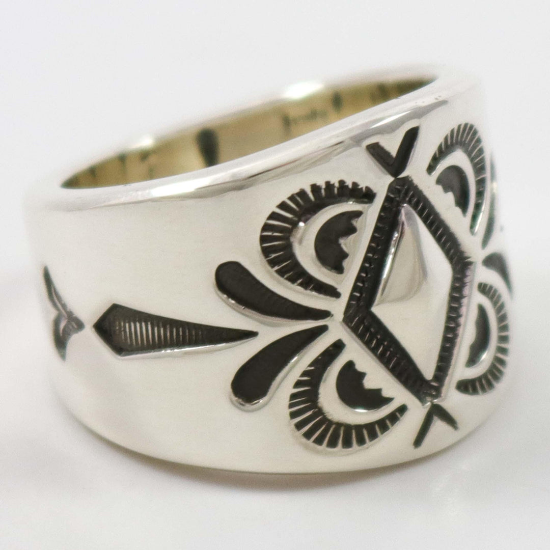 Bague en argent poinçonné