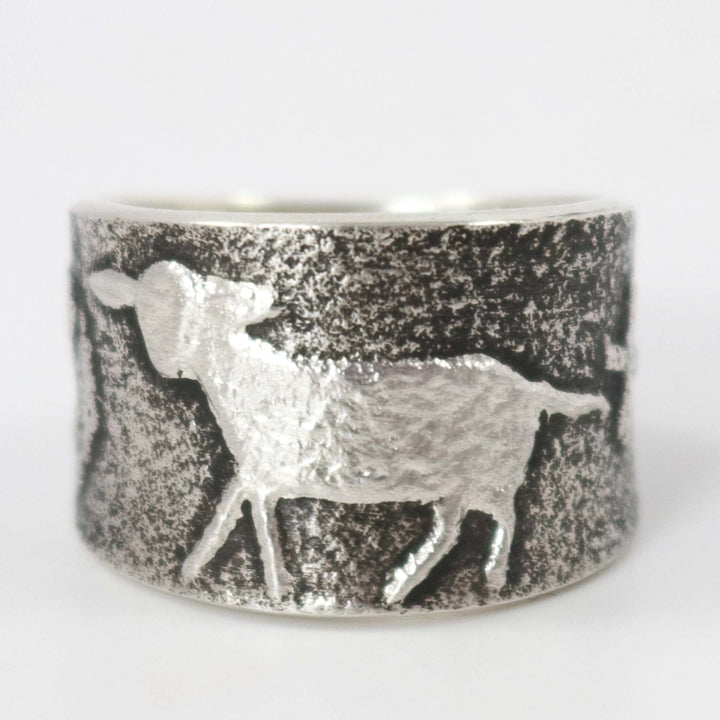 Lamb Ring