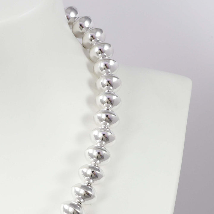 Navajo Pearl Necklace by Alliyah Yazzie - Garland's