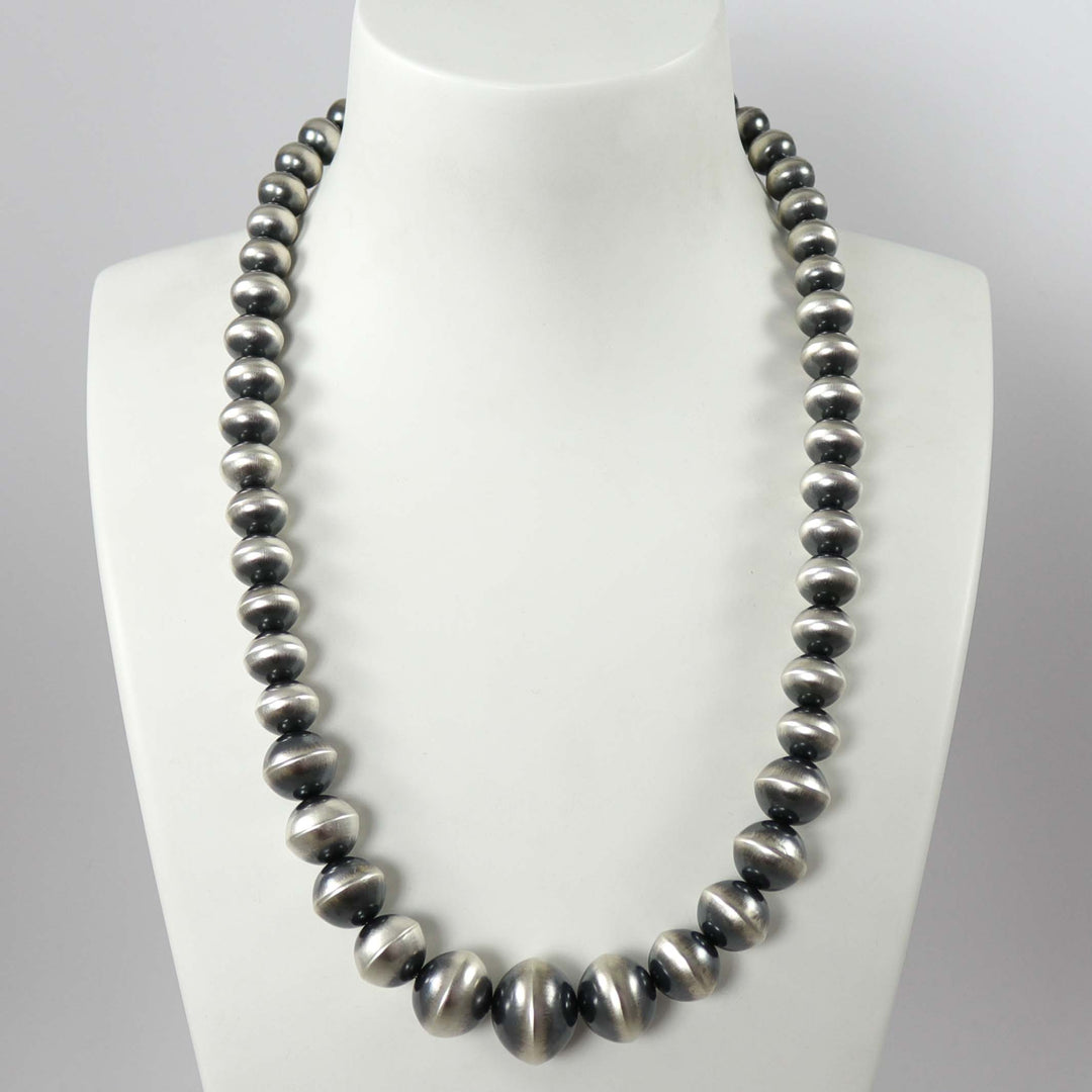 Navajo Pearl Necklace by Ruby Haley - Garland's