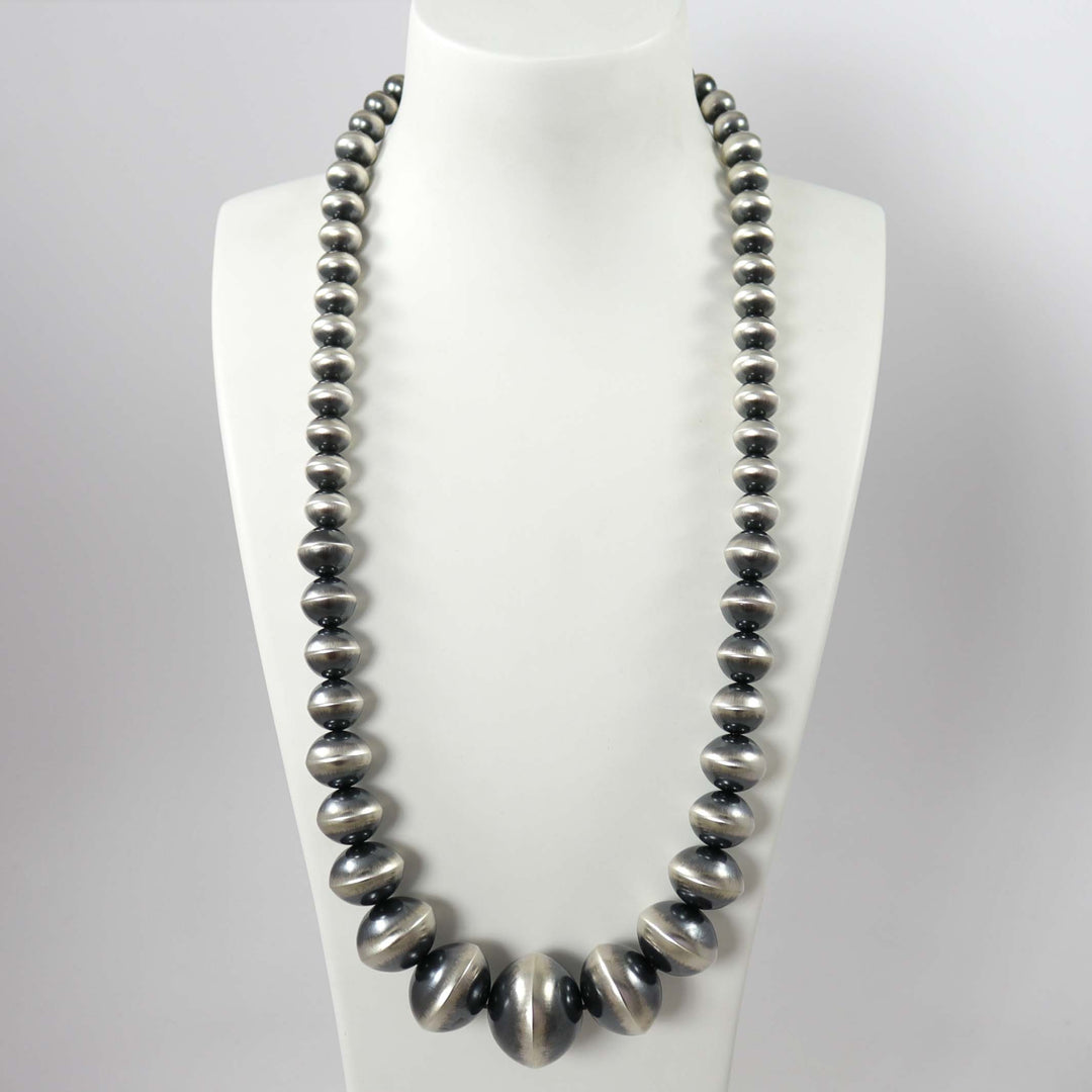 Navajo Pearl Necklace by Ruby Haley - Garland's