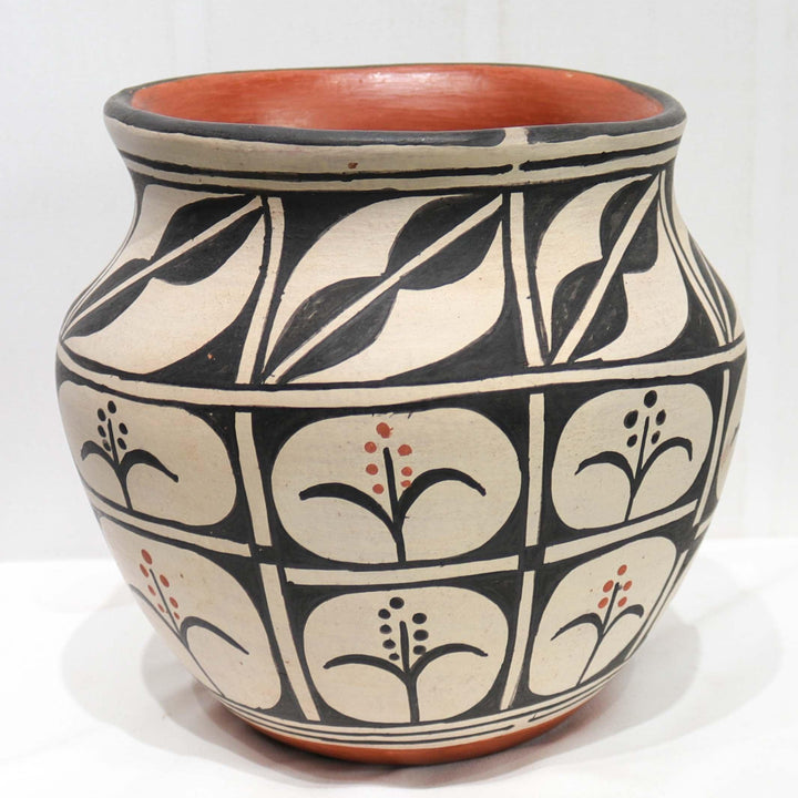 Santo Domingo Olla by Crucita Melchor - Garland's
