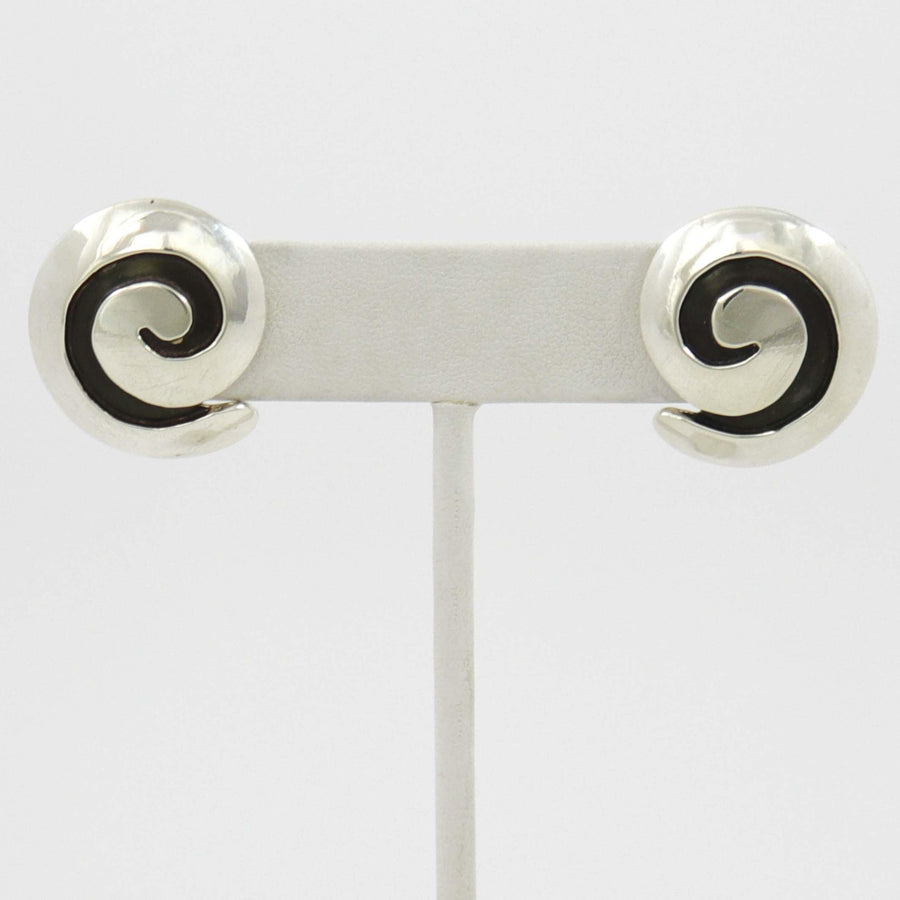Swirl Earrings by Debbie Silversmith - Garland's
