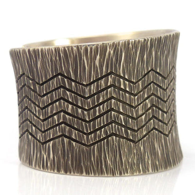 Zig Zag Cuff by Pete Johnson - Garland's
