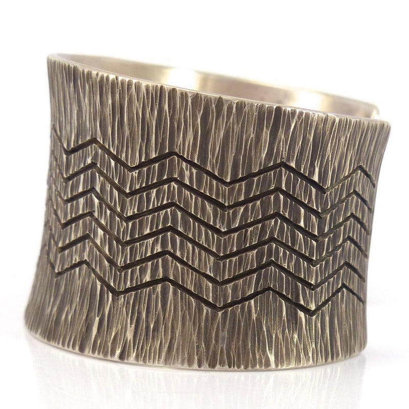 Zig Zag Cuff by Pete Johnson - Garland&