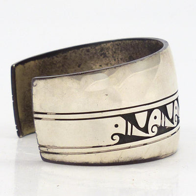 Vintage Cuff by Vintage Collection - Garland's