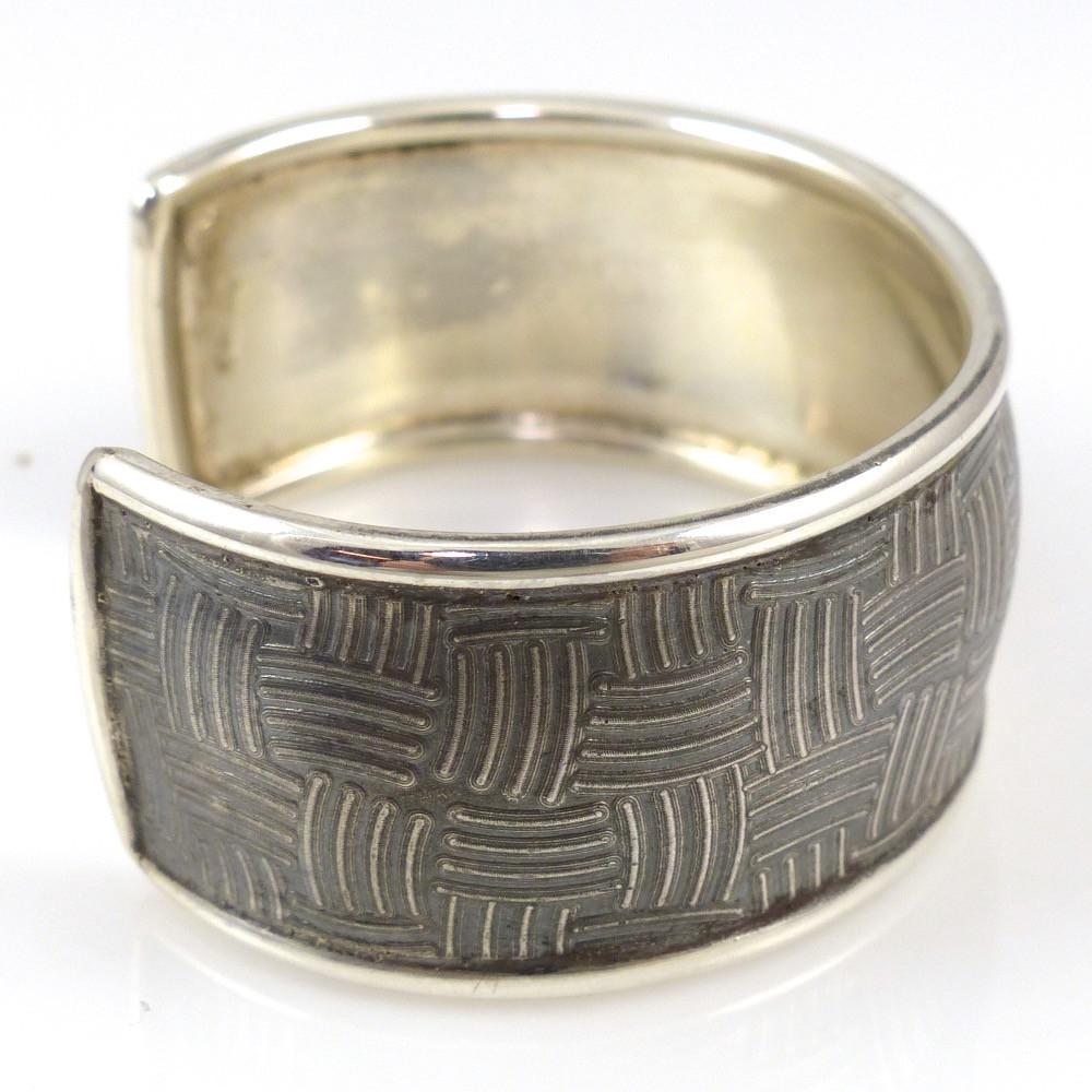 Basket Weave Cuff by Pete Johnson - Garland's