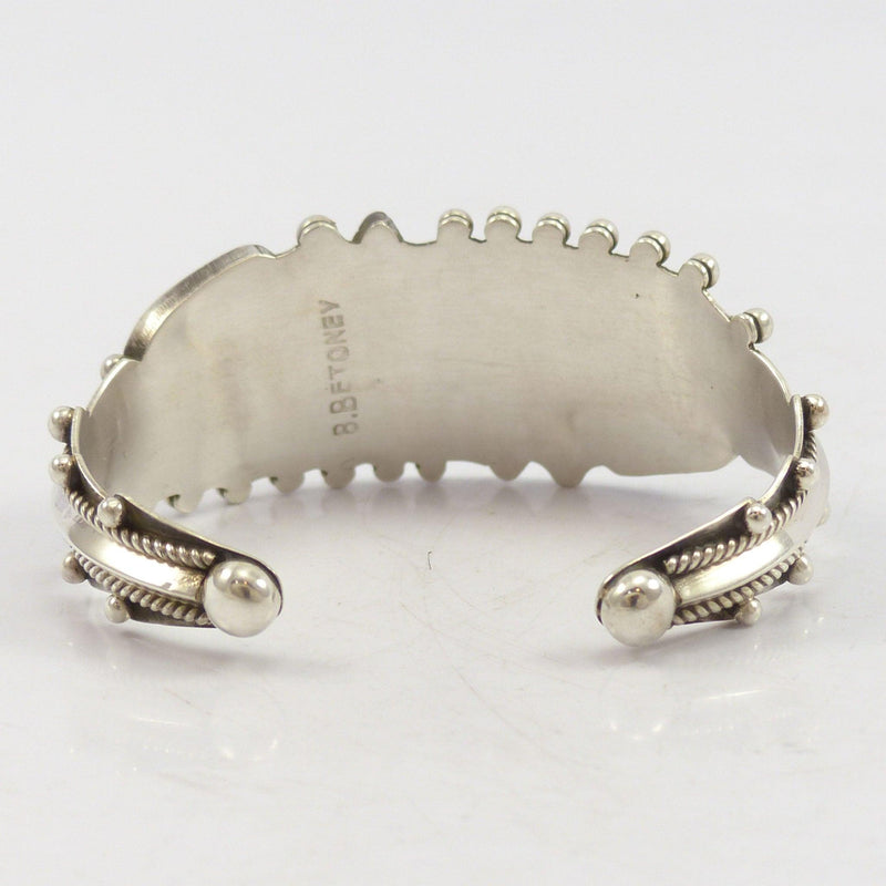 Coral Cuff by Billy Betoney - Garland&