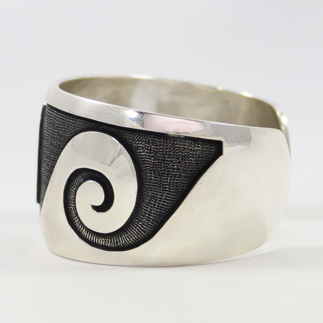 Water Wave Cuff by Anderson Koinva - Garland's