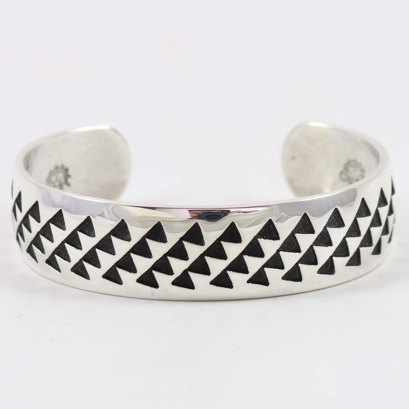 Trickling Water Cuff by Anderson Koinva - Garland&