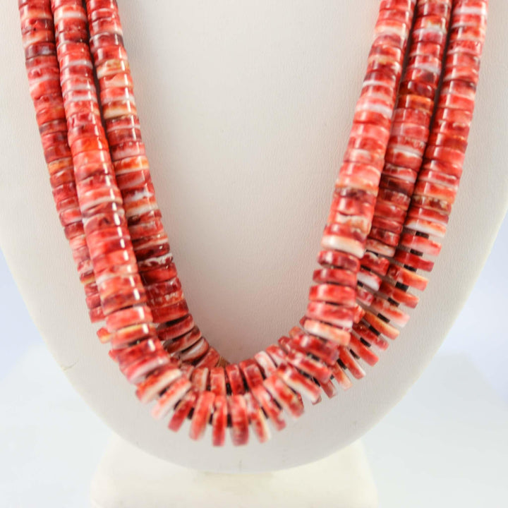 Spiny Oyster Shell Necklace by Kenneth Aguilar - Garland's