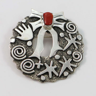 Coral Wreath Pin by Alex Sanchez - Garland's