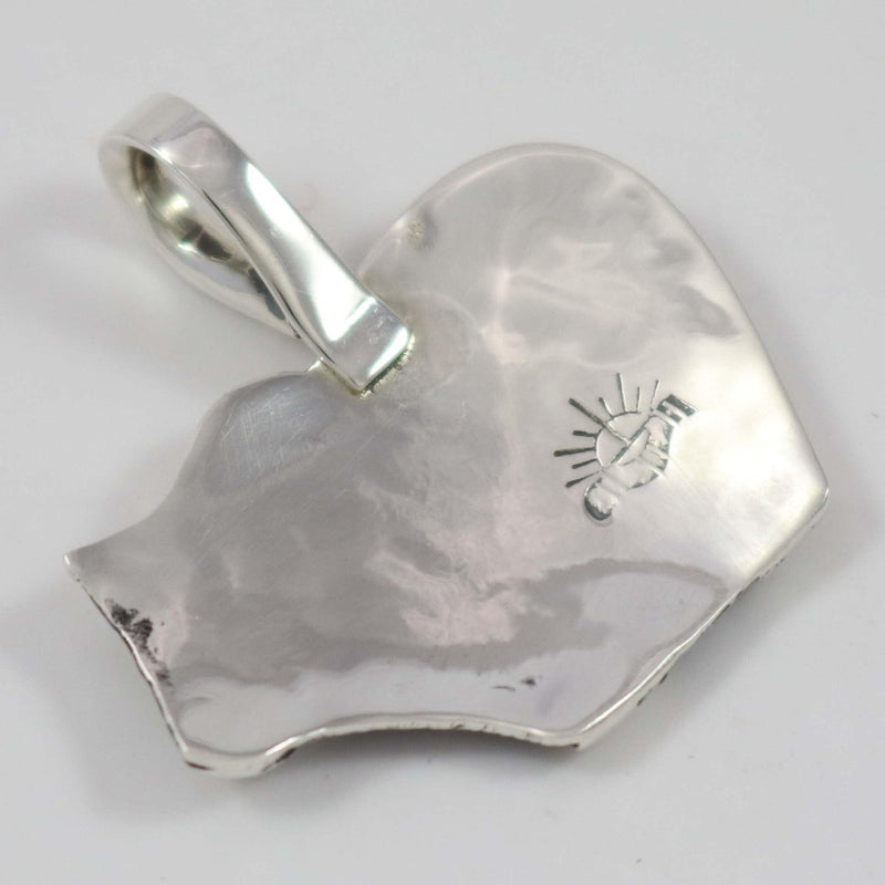 Bear with Heartline Pendant by Anderson Koinva - Garland&