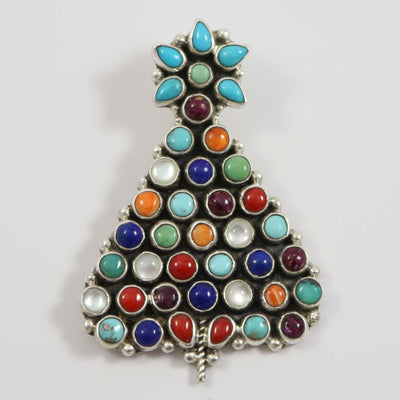 Christmas Tree pin by Clarissa and Vernon Hale - Garland's