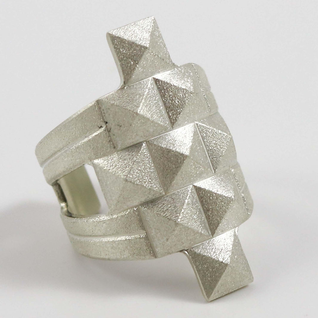 Pyramid Ring by Maria Samora - Garland's